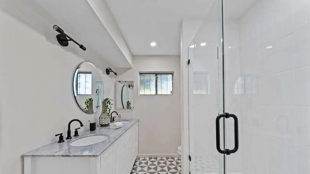 823 Java Avenue - Photo 5 of 12