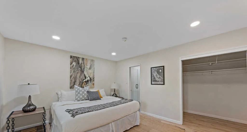 823 Java Avenue - Photo 6 of 12