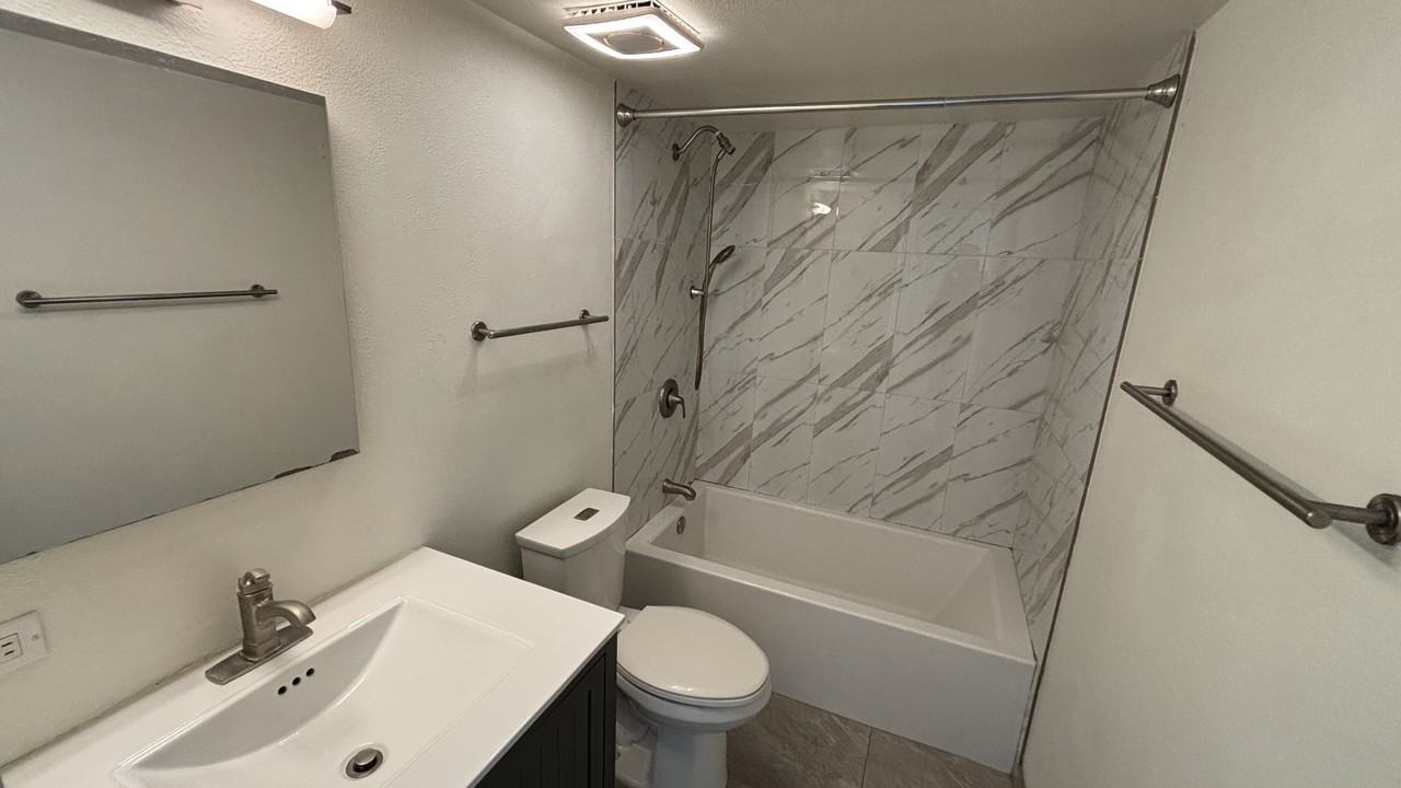 3626 N 37Th St - Photo 7 of 15