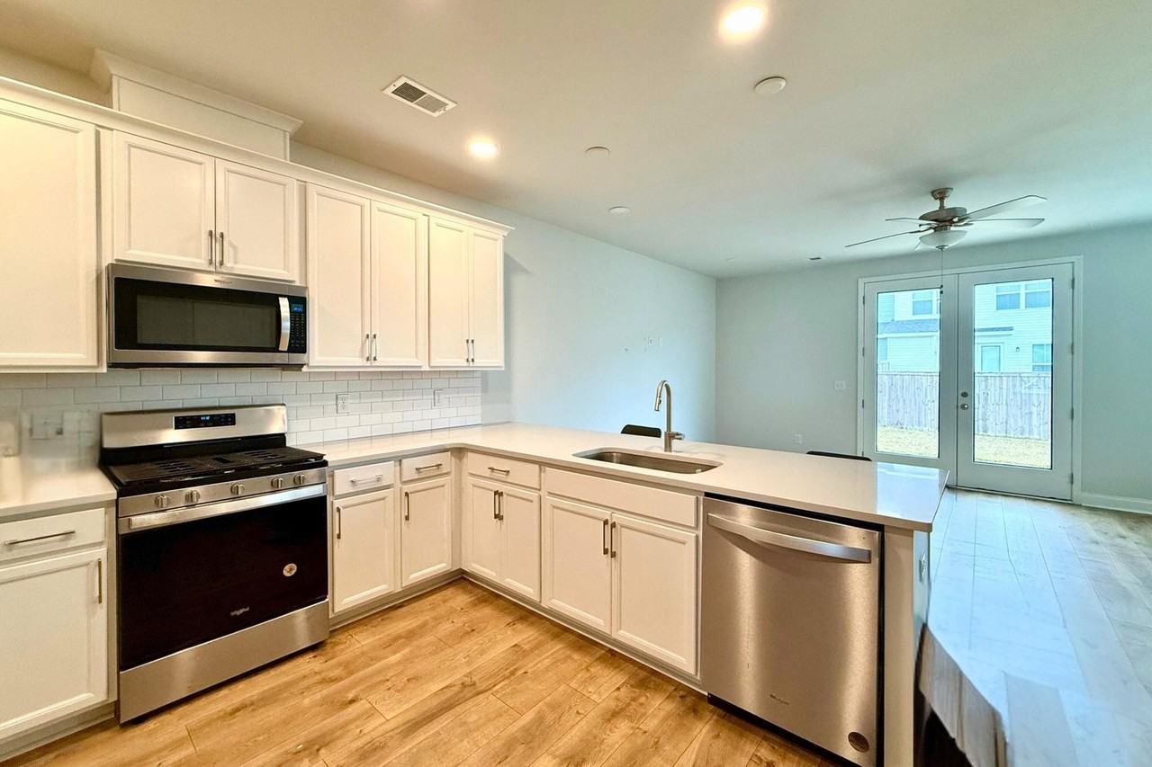 362 Green Fern Dr - Photo 2 of 15