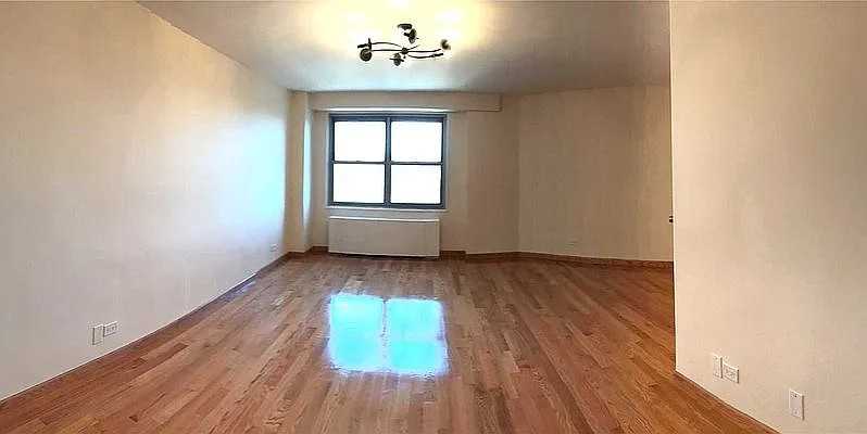 85-15 Main Street #10B - Photo 2 of 13