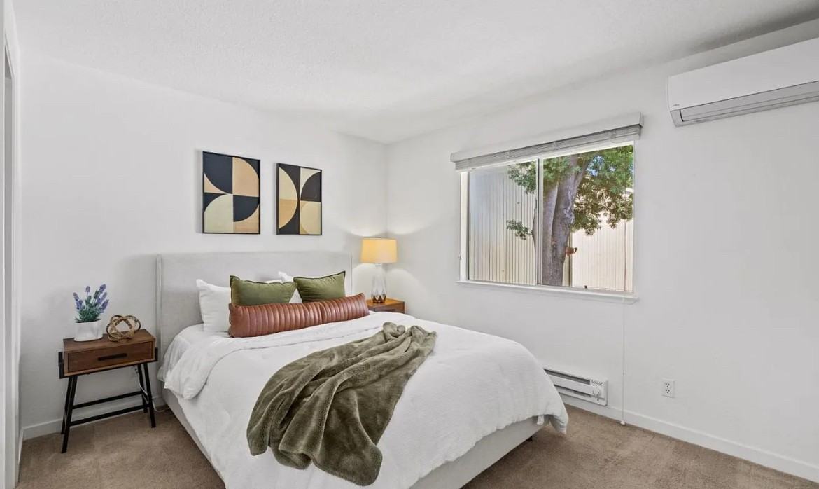 4068 Abbey Ter - Photo 7 of 12