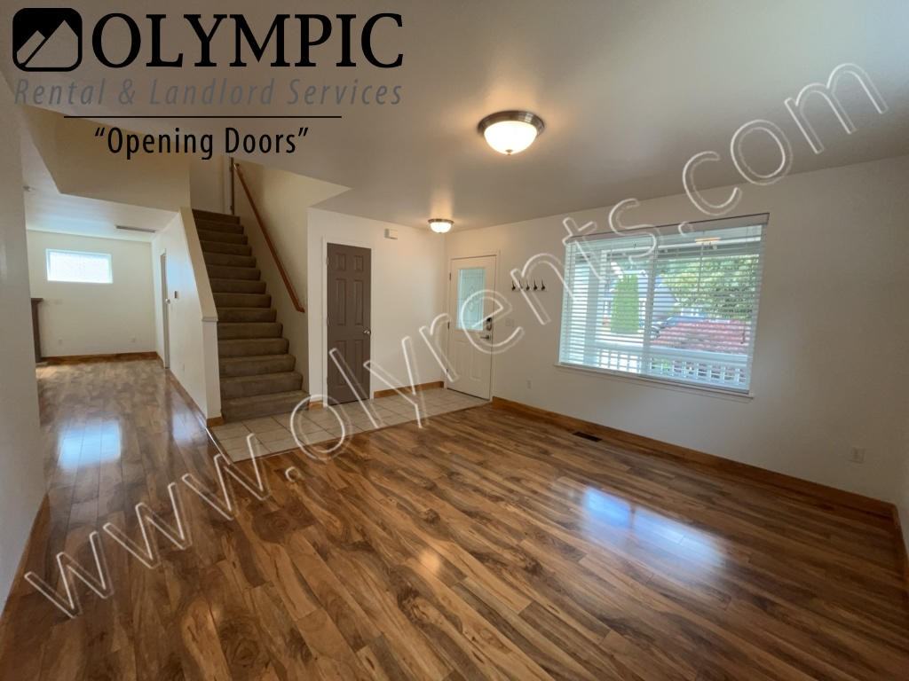 15782 Yelm Terra Way Southeast - Photo 5 of 29