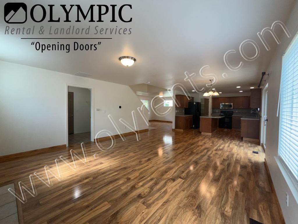 15782 Yelm Terra Way Southeast - Photo 7 of 29