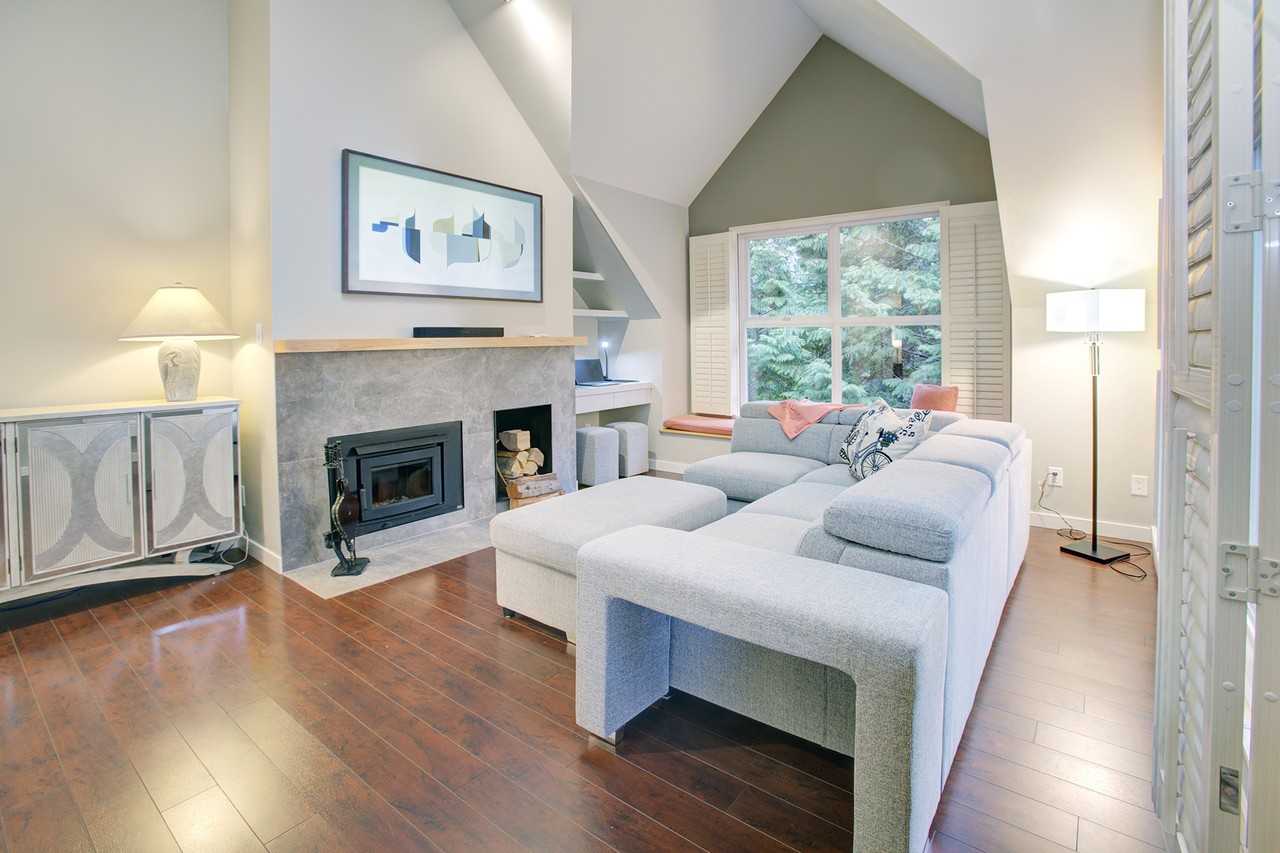 218-2222 Castle Drive - Photo 2 of 16