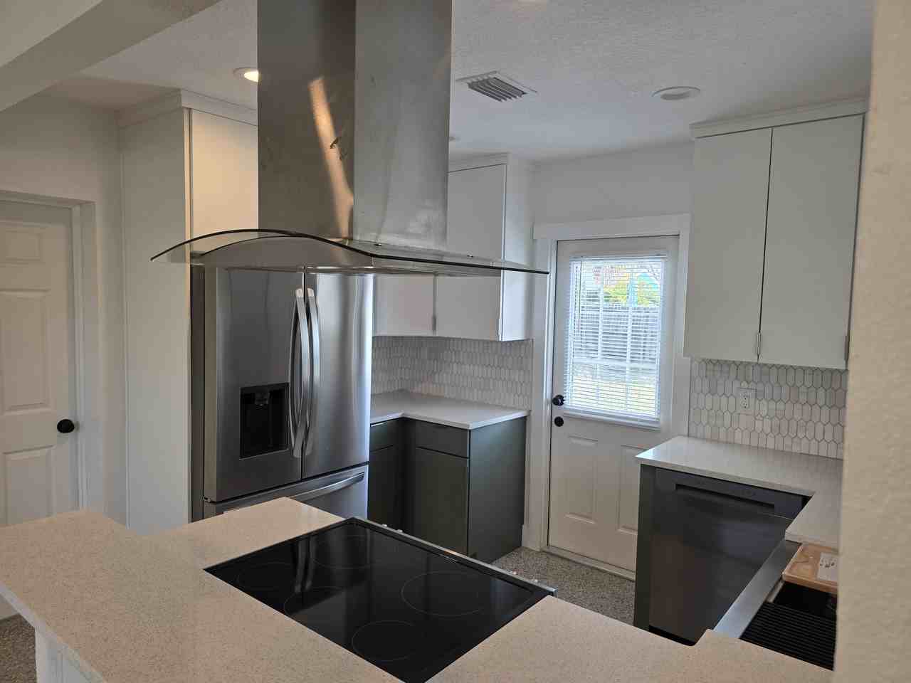430 80th Way - Photo 2 of 39