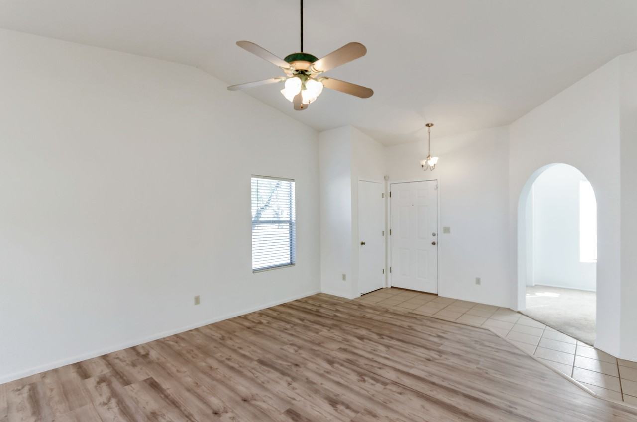 676 West Cassidy Place - Photo 7 of 25