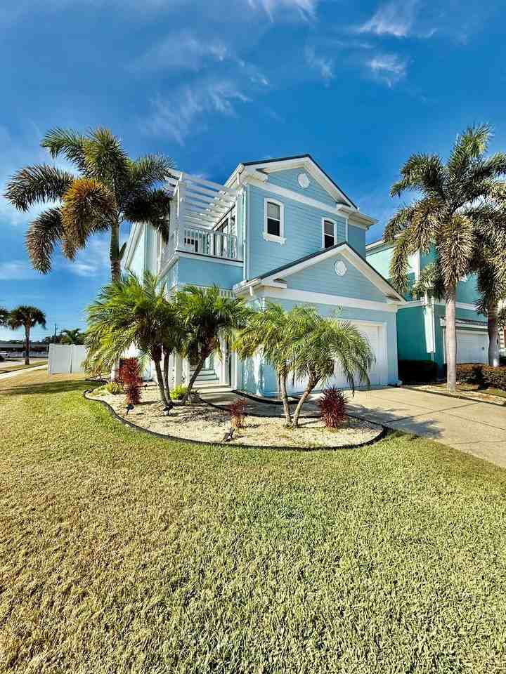 6545 Simone Shores Circle - Photo 2 of 46