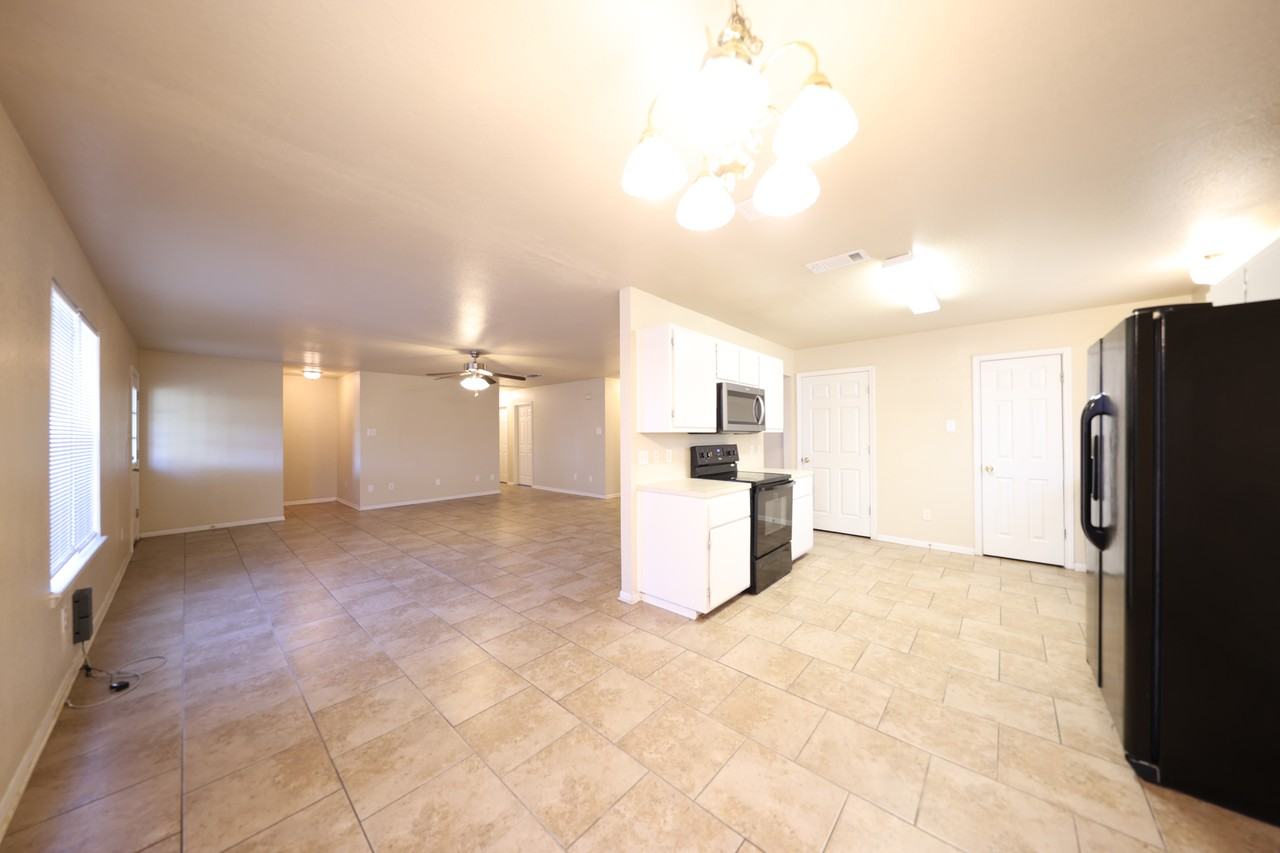 3801 Crosscut Loop - Photo 5 of 20