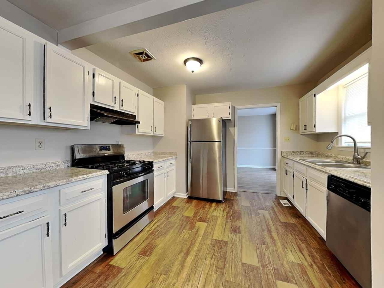 308 Rebecca Court - Photo 7 of 23