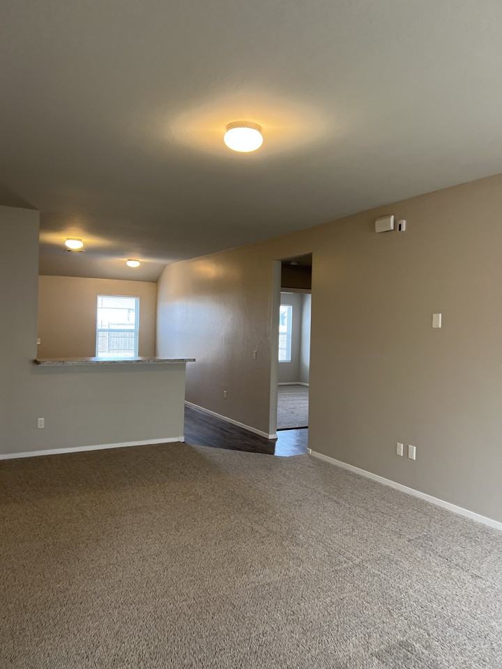 1840 Land Run Dr - Photo 5 of 16