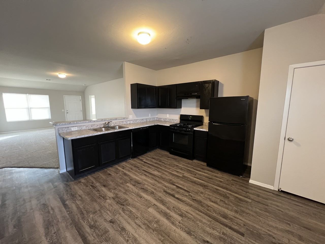 1840 Land Run Dr - Photo 6 of 16