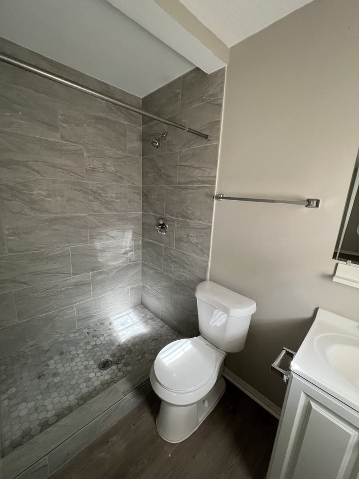 9412 Northland Rd - Photo 2 of 20