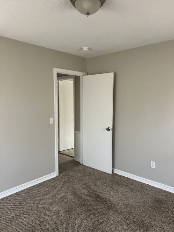 9412 Northland Rd - Photo 7 of 20