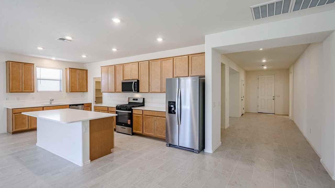 17175 W Blue Sky Dr - Photo 7 of 50