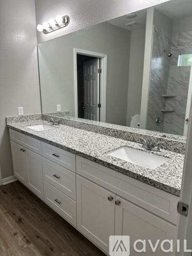 405 West Worsham Street #A - Photo 3 of 8