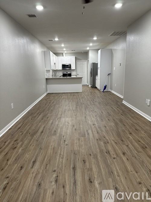 405 West Worsham Street #A - Photo 5 of 8