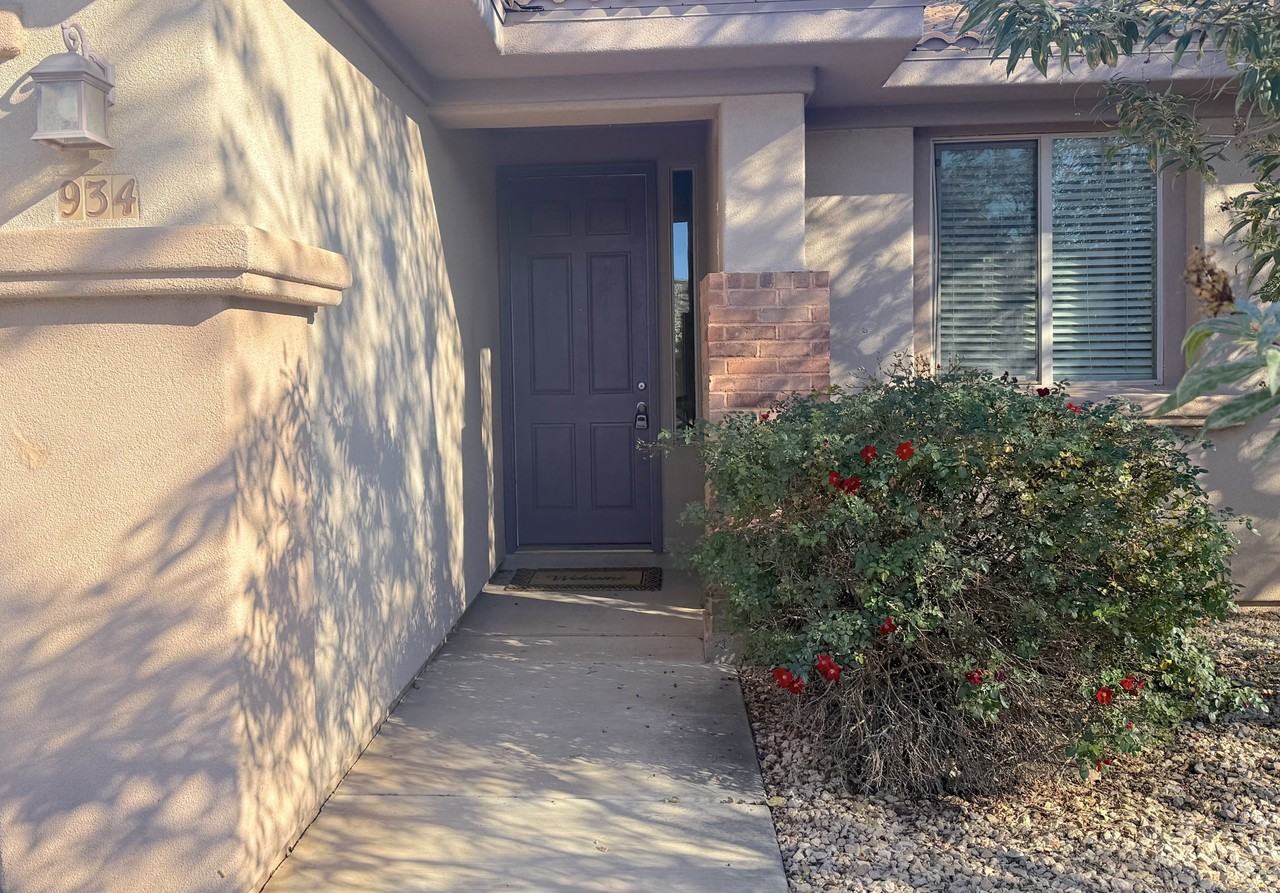 934 N Slow Creek Ln #NA - Photo 3 of 33