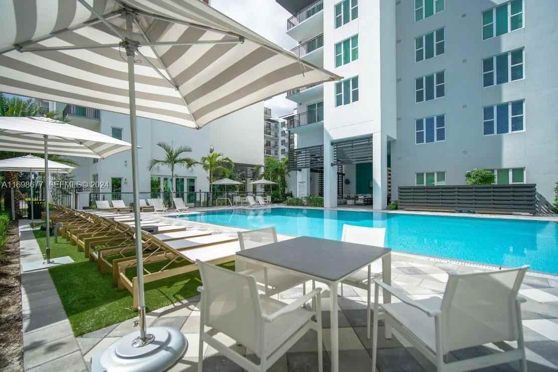 1919 Southeast 10th Avenue #2121 - Photo 2 of 8