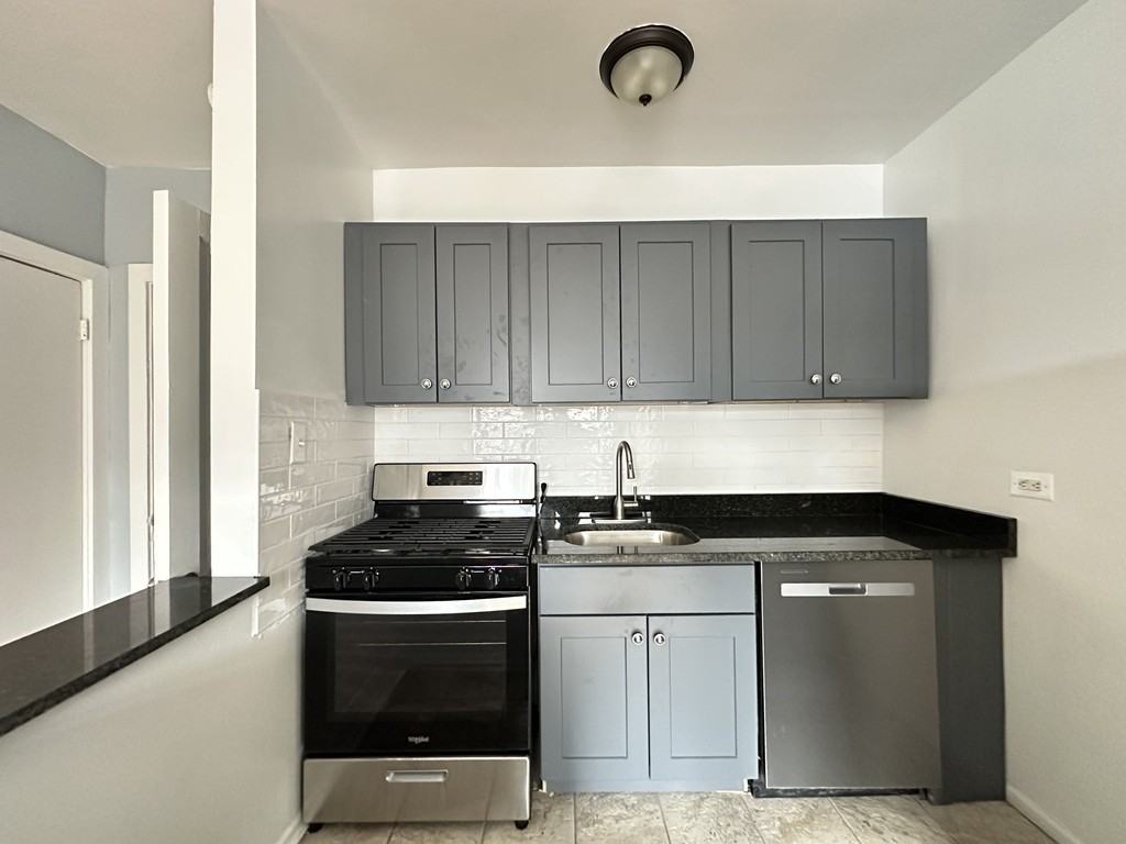 5662 Bridge Street #DI2 - Photo 4 of 20