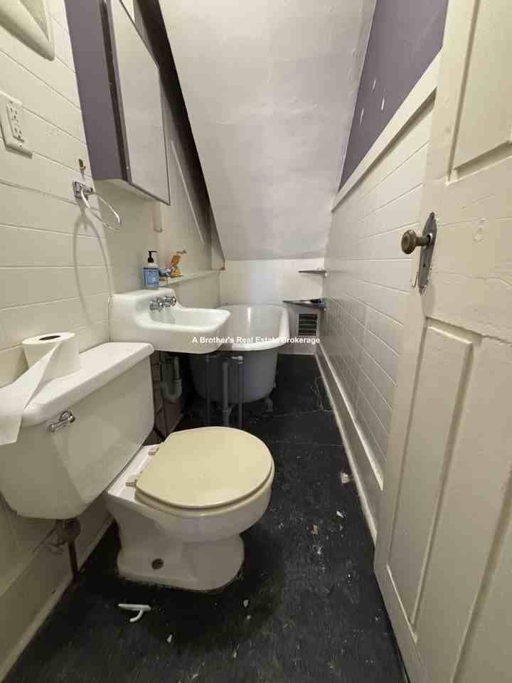 23 Winter Street - Photo 2 of 3