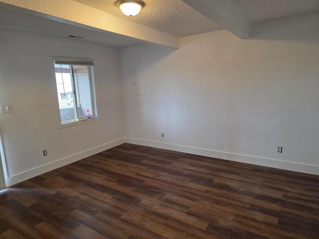 214 9th Avenue - Photo 4 of 8