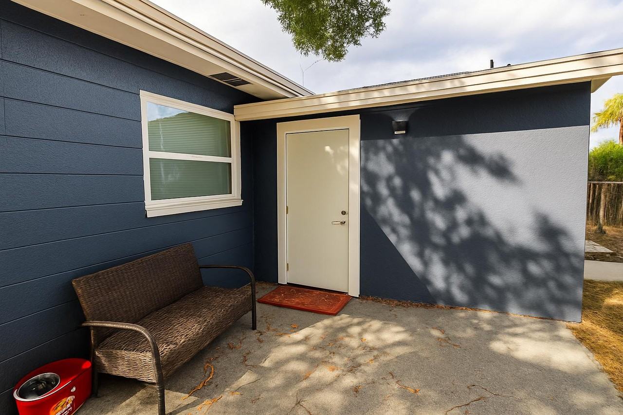 3205 East Frierson Avenue - Photo 3 of 7