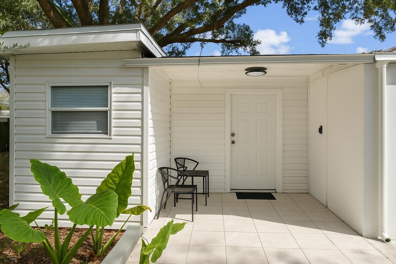 8622 N 39th St - Photo 2 of 16