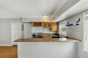 featured image of 924 Southeast 2nd Street #27