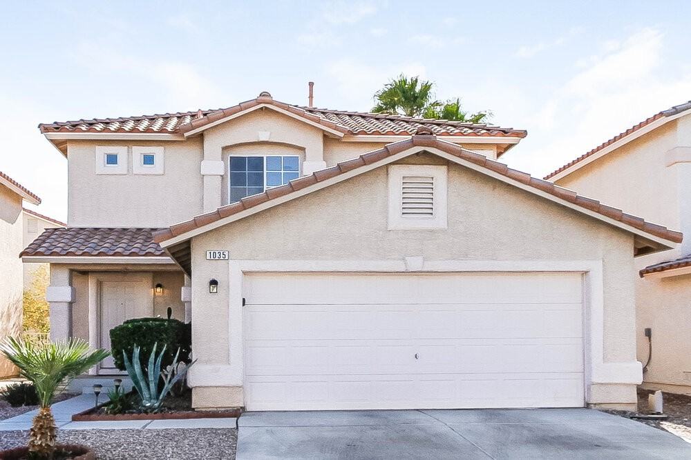 1035 Sweeping Vine Avenue