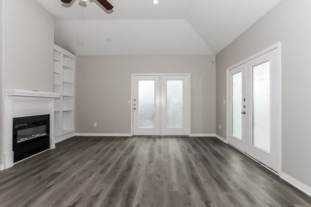 14215 Ella Lee Ln - Photo 7 of 16