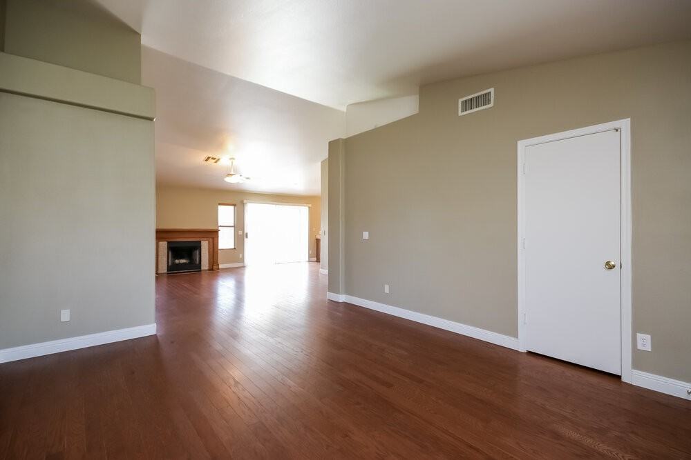 7205 W Los Gatos Dr - Photo 3 of 15