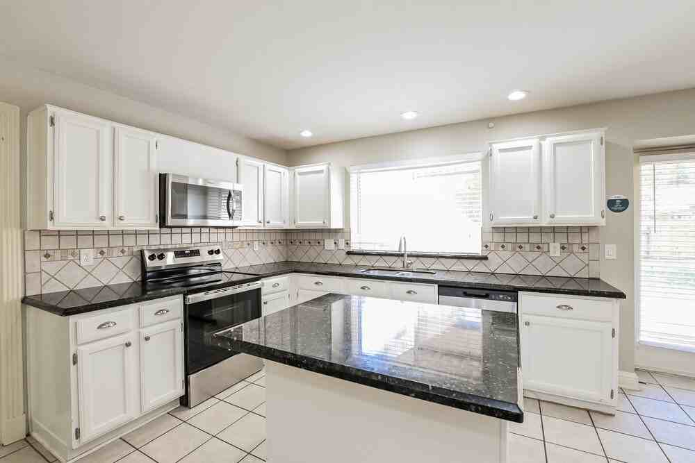 25535 Chapel Ridge Ln - Photo 7 of 17