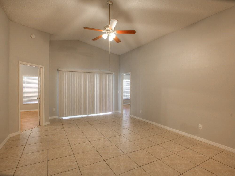 1316 Whitewood Way - Photo 2 of 15