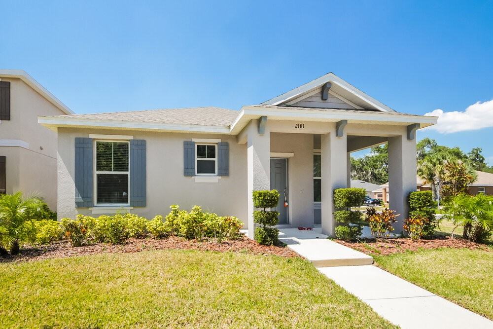 2181 Grasmere View Pkwy N - Photo 3 of 16