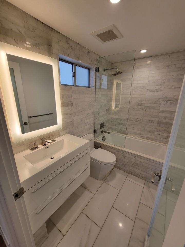 947 4th St #E - Photo 5 of 21