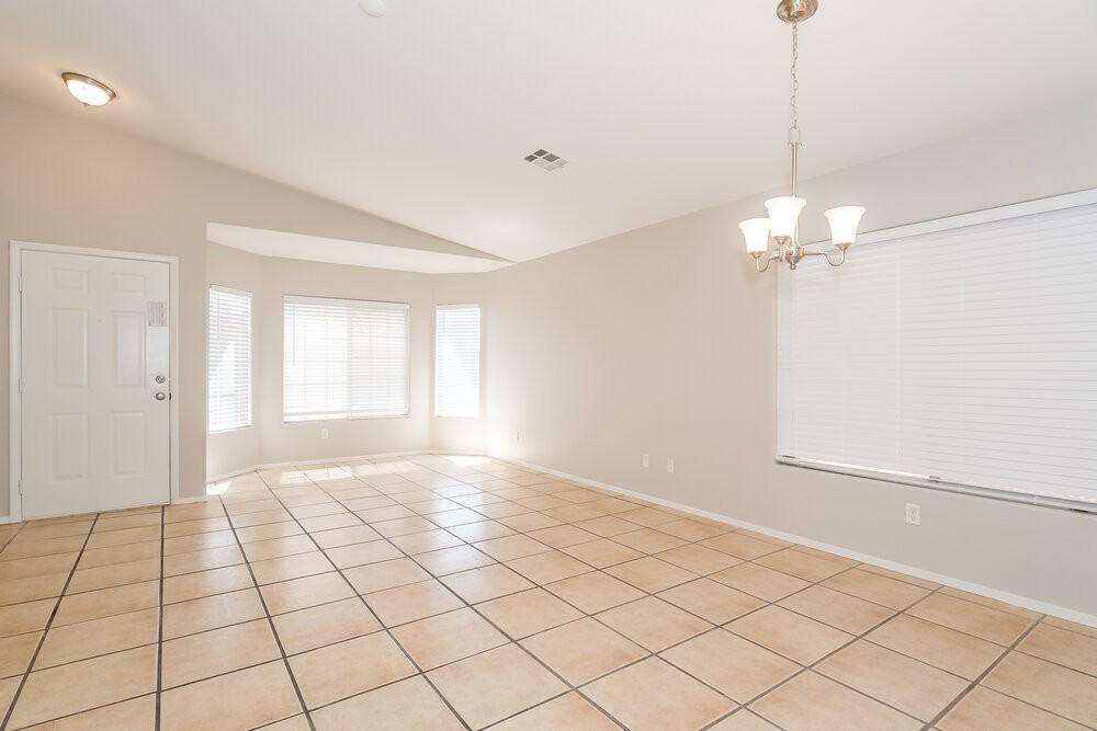 5216 Backwoodsman Ave - Photo 4 of 14