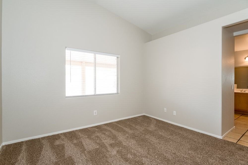 5216 Backwoodsman Ave - Photo 7 of 14