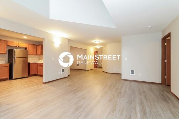 1424 202nd Street Ct E - Photo 4 of 17