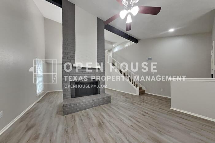 4810 Ingleside Ct - Photo 4 of 29