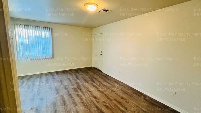 1142 8th Pl #1140 - Photo 6 of 22