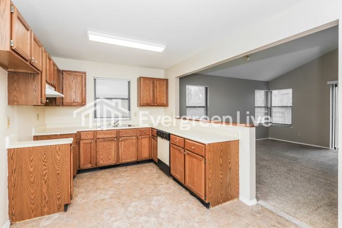 6554 Shull Rd - Photo 7 of 16