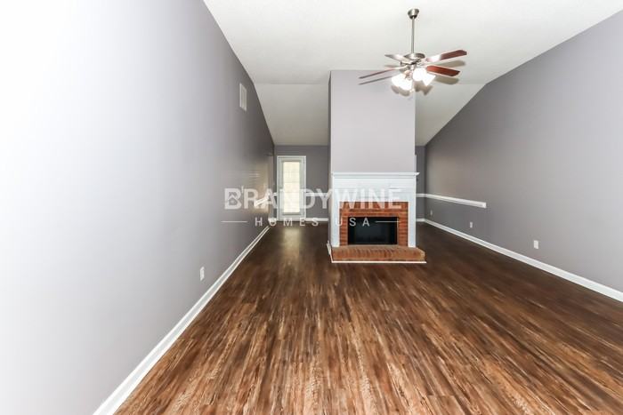 339 Peachtree Circle - Photo 3 of 20