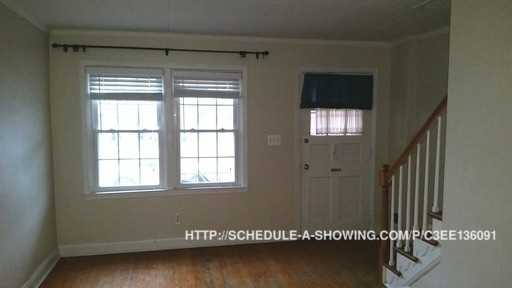 325 Gusryan St - Photo 2 of 11