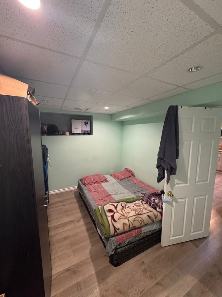 540 Skyview Ranch Way NE - Photo 5 of 7