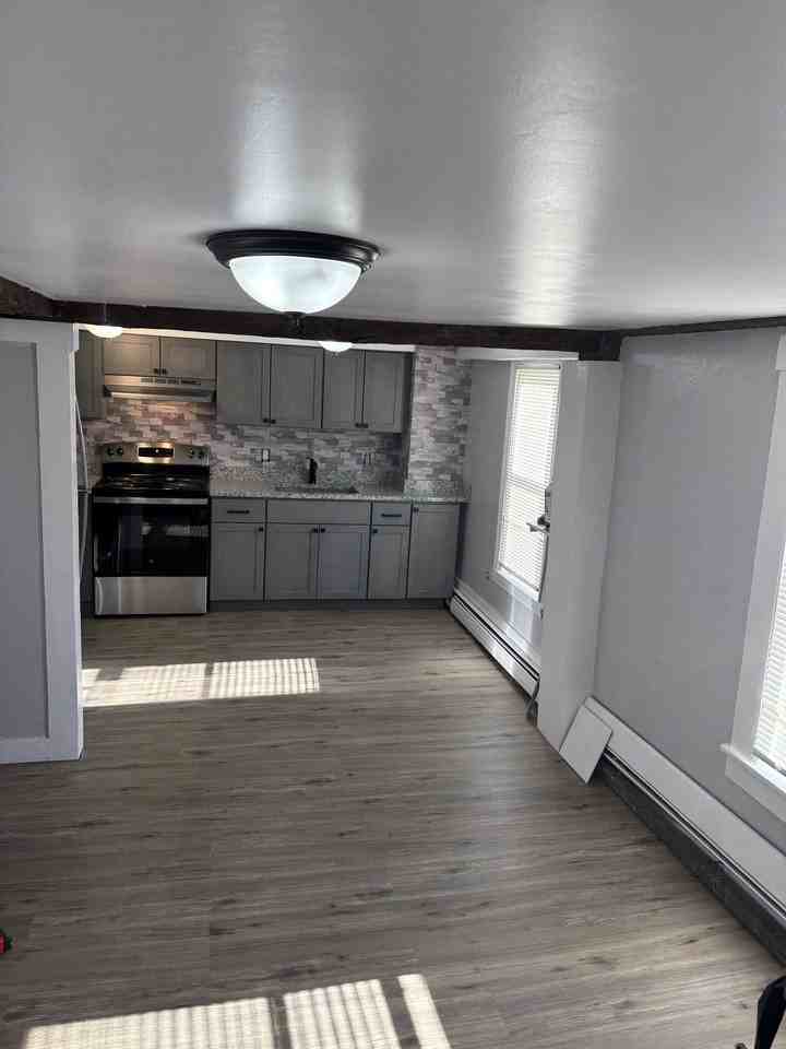 192 192-194 South Main Street - 194 A #194A - Photo 5 of 12