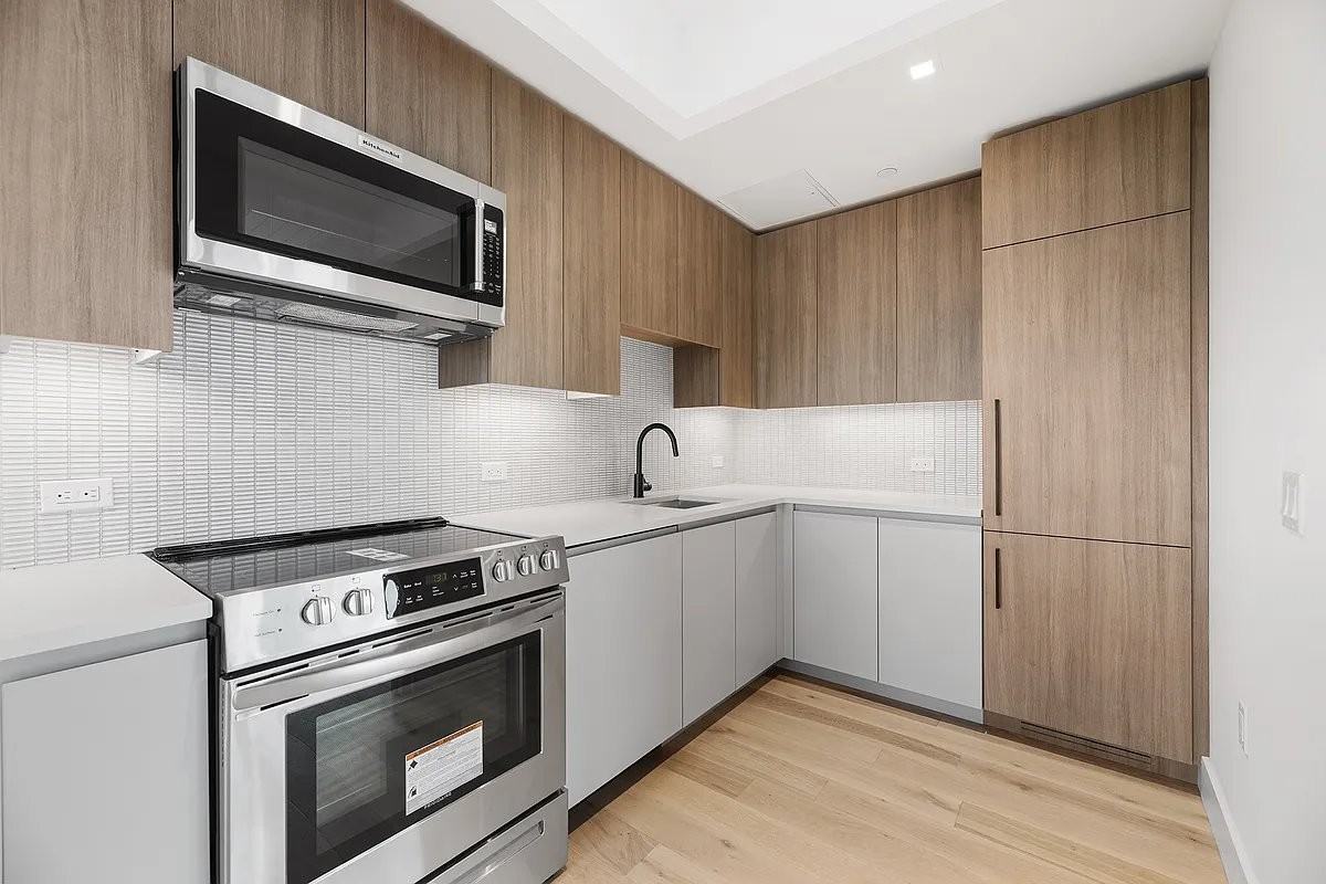 27 37th Avenue #5BB - Photo 4 of 5