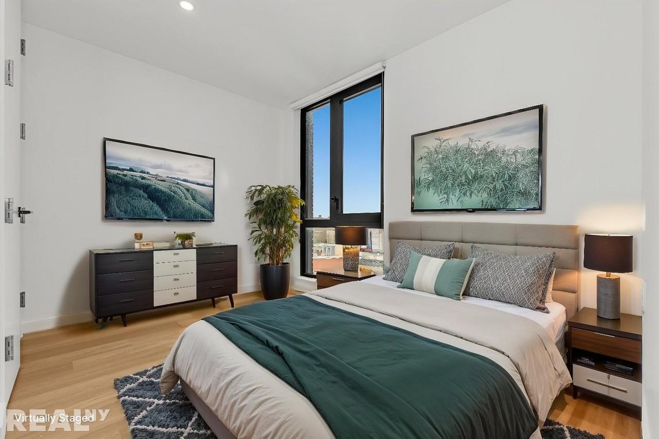 Pacific St #610 - Photo 4 of 10