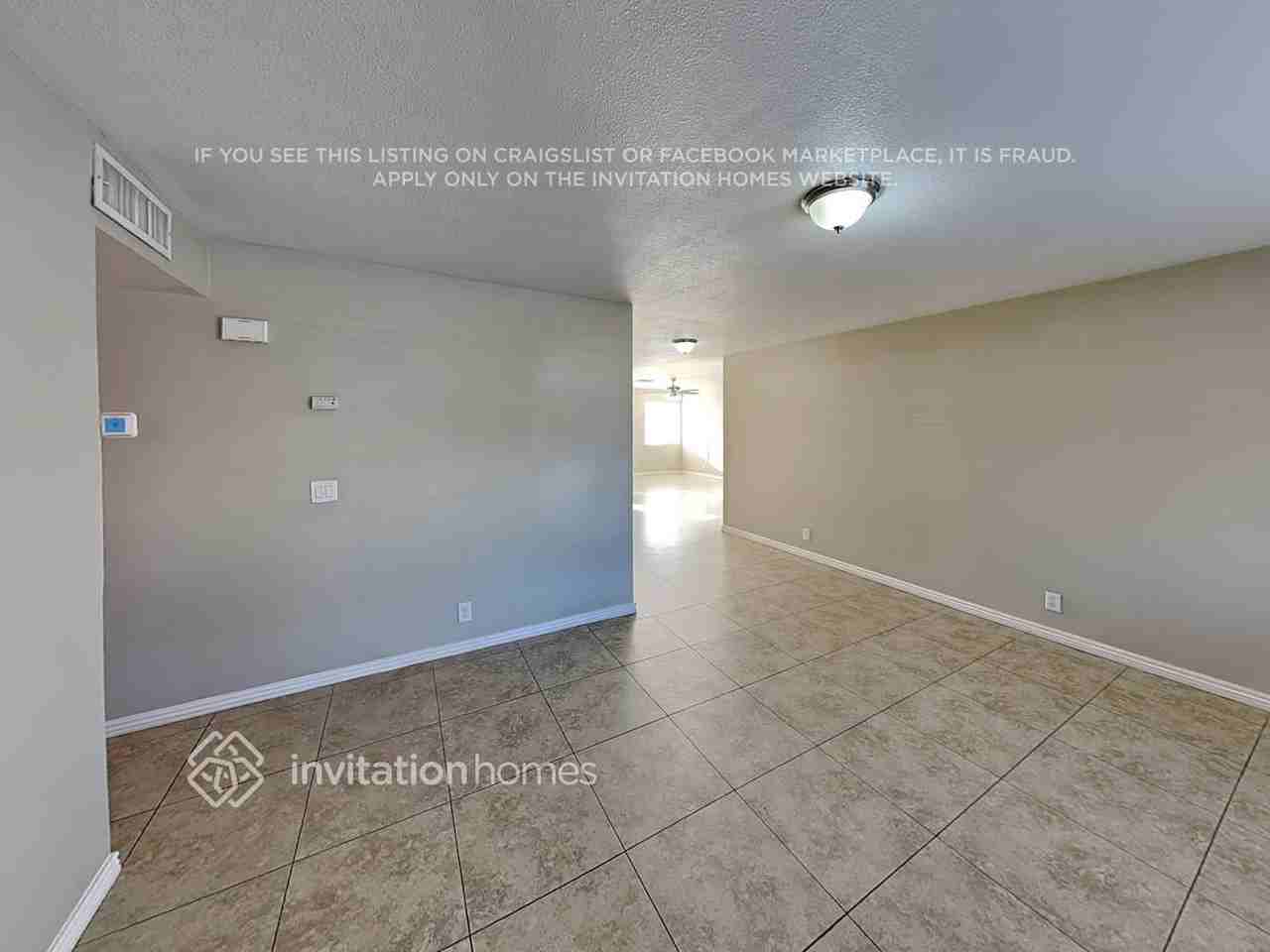 18016 North 57th Avenue - Photo 4 of 18