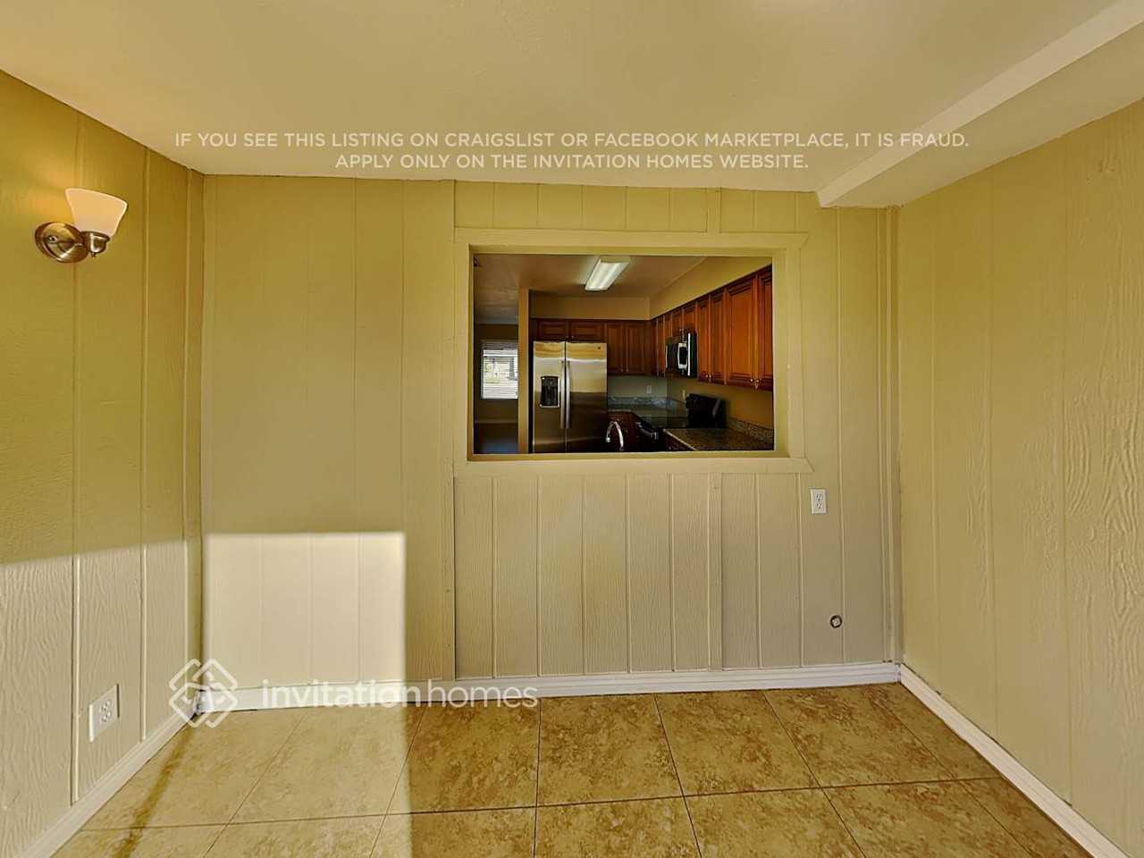 18016 North 57th Avenue - Photo 7 of 18